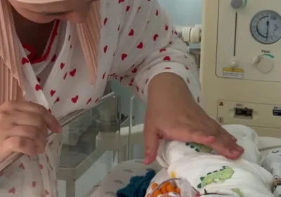 Алматыда 27 жастағы әйел бірден үш ұлды дүниеге әкелді