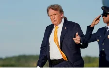 Трамп Иранның тоғыз кемесі жойылғанын мәлімдеді