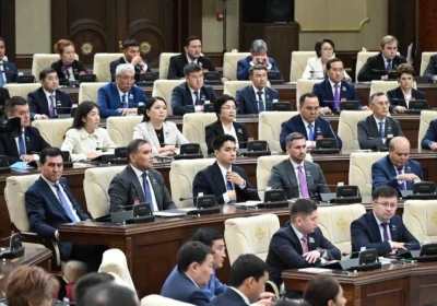 Депутаттар Құрылтай регламентін қабылдады