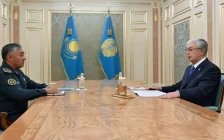 Тоқаев Қорғаныс министрі Мырзахметовті қабылдап, нақты тапсырмалар берді