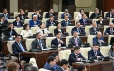 Құрылтай регламенті қабылданды: заң жобалары үш оқылымда қаралады