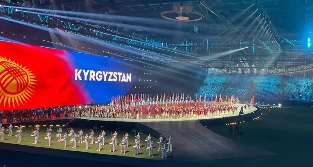 «Қырғыз ағайындарға риза болып отырмын»: Журналист Бішкектегі көшпенділер ойынының ұйымдастырылуы туралы (ВИДЕО)