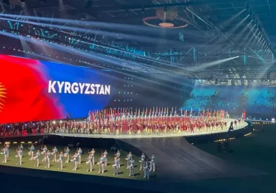 «Қырғыз ағайындарға риза болып отырмын»: Журналист Бішкектегі көшпенділер ойынының ұйымдастырылуы туралы (ВИДЕО)