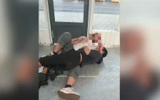 «Екі жігіт құшақтасып жатыр»: желіде тараған видеоға қатысты полиция мәлімдеме берді (ВИДЕО)