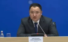ЖИ жасаған мәтін мен видеоны белгілемегендер жауапқа тартылуы мүмкін