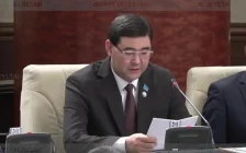 «Құбырдан су кетіп, қабырға жарылады»: депутаттар жаңа үйлердің сапасын сынға алды