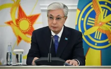 Тоқаев Қорғаныс министріне үш кезек күттірмейтін міндет жүктеді