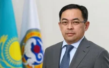 Арман Қырықбаев қазақстандықтарды кітап оқу марафонына шақырды