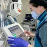 «Шексіз құжат толтырма»: Депутаттар дерігерлердің жұмысын реттеу керектігін айтты