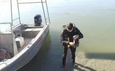 Павлодарда қайық аударылып, бір адам жоғалып кетті