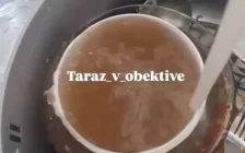 «Бір айдан асты»: Тараз тұрғыны краннан аққан лай суға шағымданды