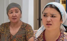 «Әлі түрін естиін деп тұрмын»: Ырысбала Икрамбай енесінің сөзшең екенін айтты