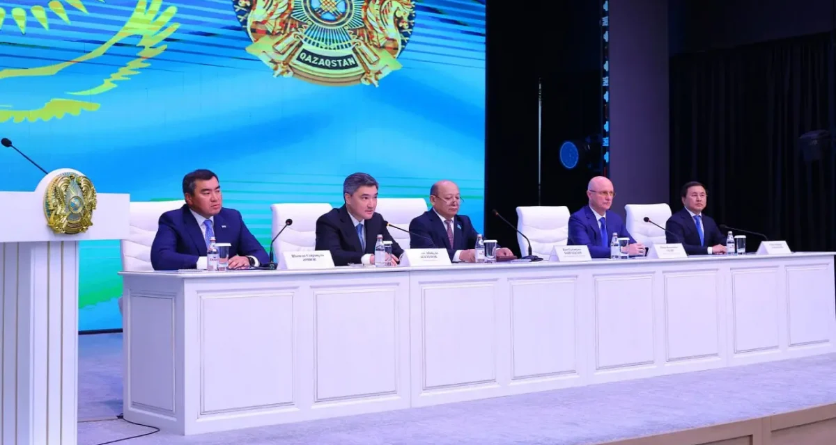 Құрылыс бағдарламасын жүзеге асыру отандық бизнеске серпін беруі тиіс — Олжас Бектенов