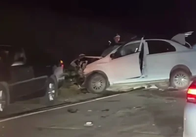 ШҚО трассасында үш көлік соқтығысып, бір адам қаза тапты