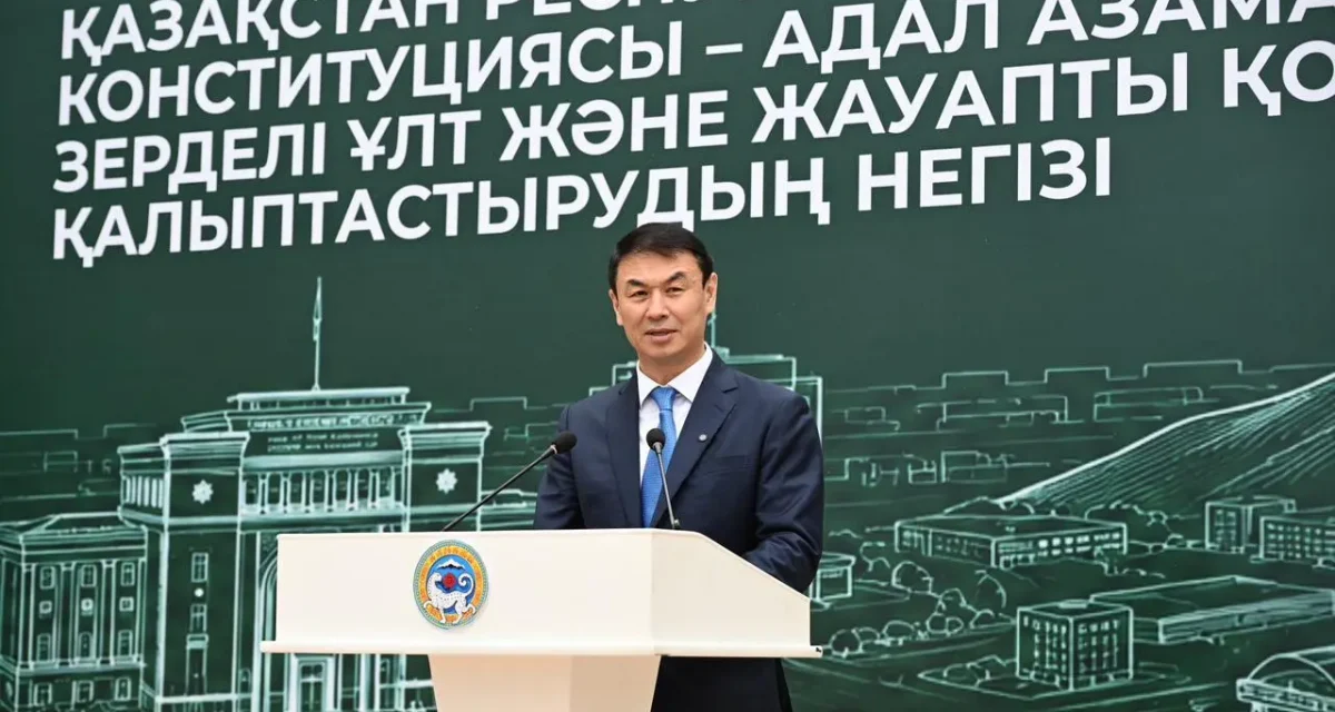 Дархан Сатыбалды оқушыларды Білім күнімен құттықтады: Алматыда 32 мыңнан астам бала бірінші сыныпқа барды