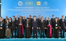 Ерлан Қарин Ватикан делегациясымен кездесіп, II бірлескен коллоквиумды ашты