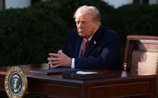 Трамп Зеленскийді Путинмен кездеспей-ақ Ресеймен келісімге келуге шақырды