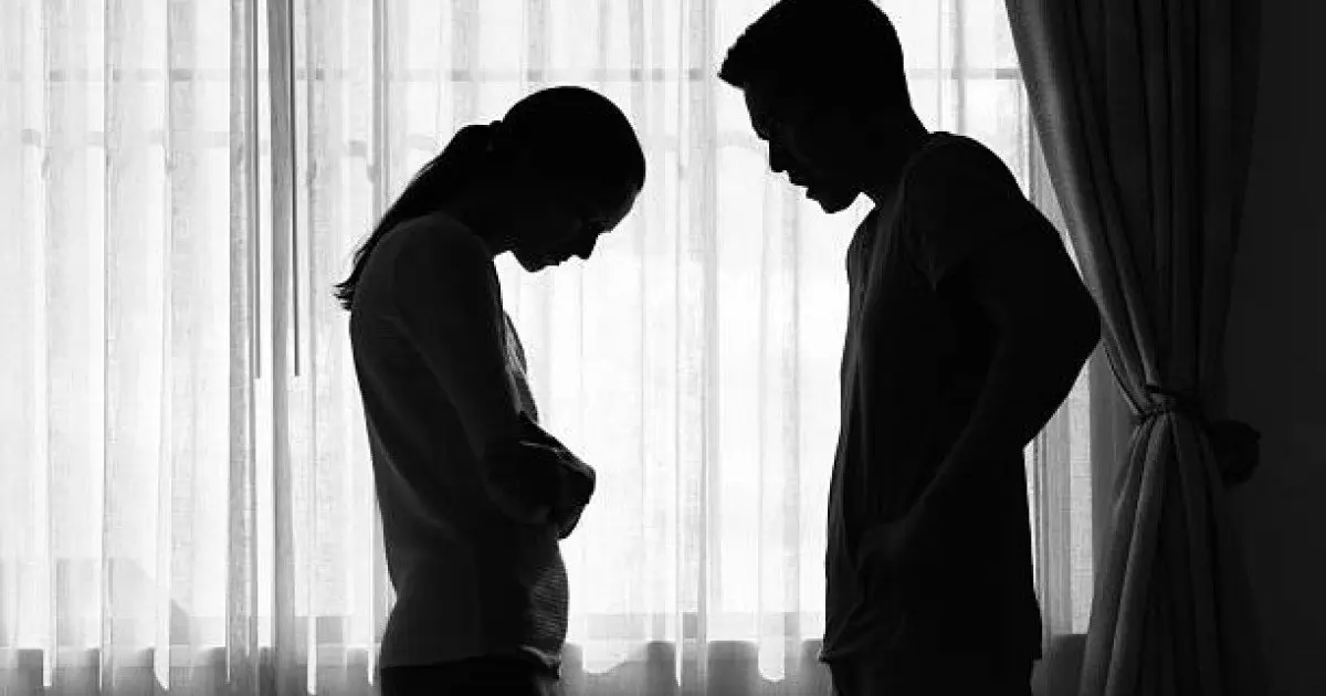 Талдықорғанда ер адам әйелін ұрып, көршілеріне суық қарумен тап берген