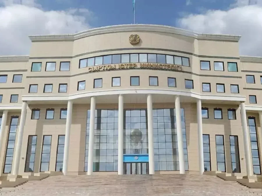 Қазақстандықтарды жауынгерлік аймақтан қайтару: СІМ Ресеймен келіссөз жүргізуде