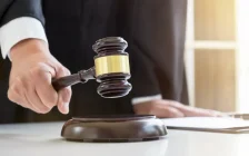 СҚО-да жан 13 жастағы қызды отбасылы еркек өз әйелінің көзінше зорлаған