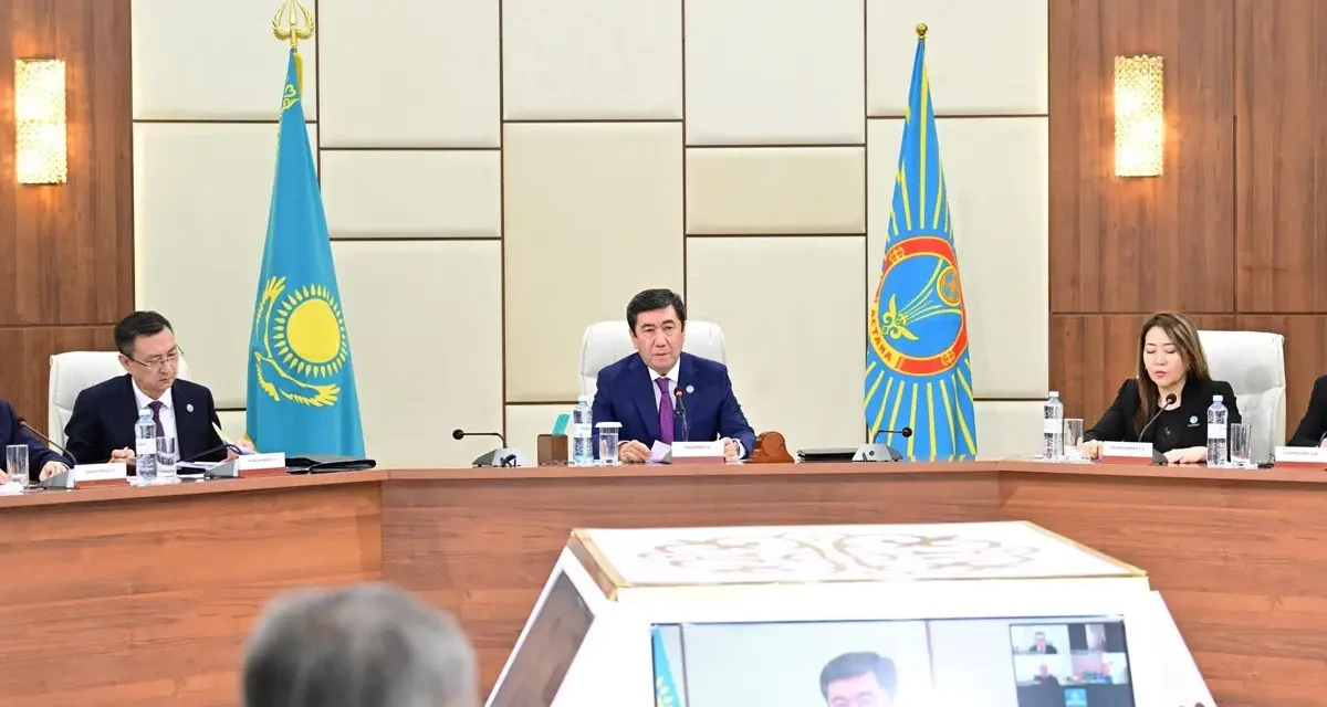 Біздің басты міндетіміз – халықтың үніне дер кезінде құлақ асып, талап-тілегін тыңдай білу – Қошанов