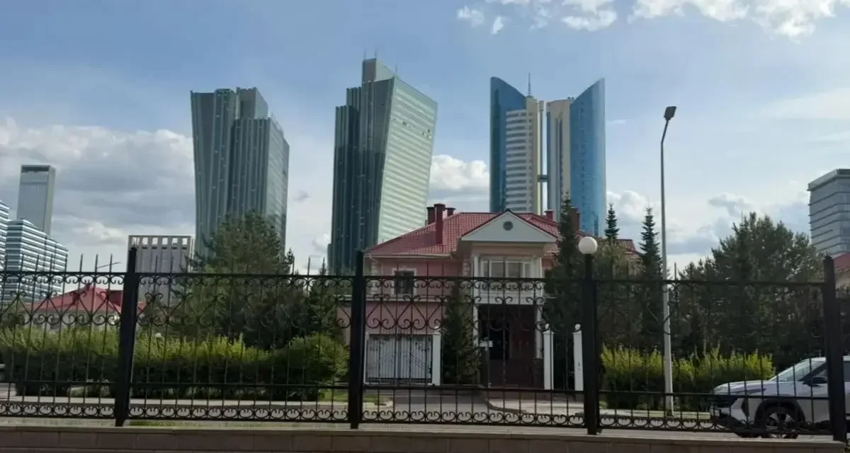 Астанада 2026 жылы 25 авариялық үй тұрғындары жаңа баспанаға көшеді