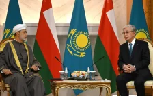 Қасым-Жомарт Тоқаев пен Оман Сұлтаны шағын құрамда келіссөз жүргізді