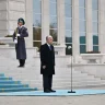 Тоқаев Республика күніне орай Мемлекеттік ту рәсіміне қатысты