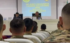 Талдықорған әкімі Ұлттық ұлан бөліміне барып, жас сарбаздармен кездесті