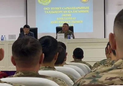 Талдықорған әкімі Ұлттық ұлан бөліміне барып, жас сарбаздармен кездесті