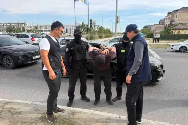 Ақтауда бопсалаумен айналысқан күдікті ұсталды