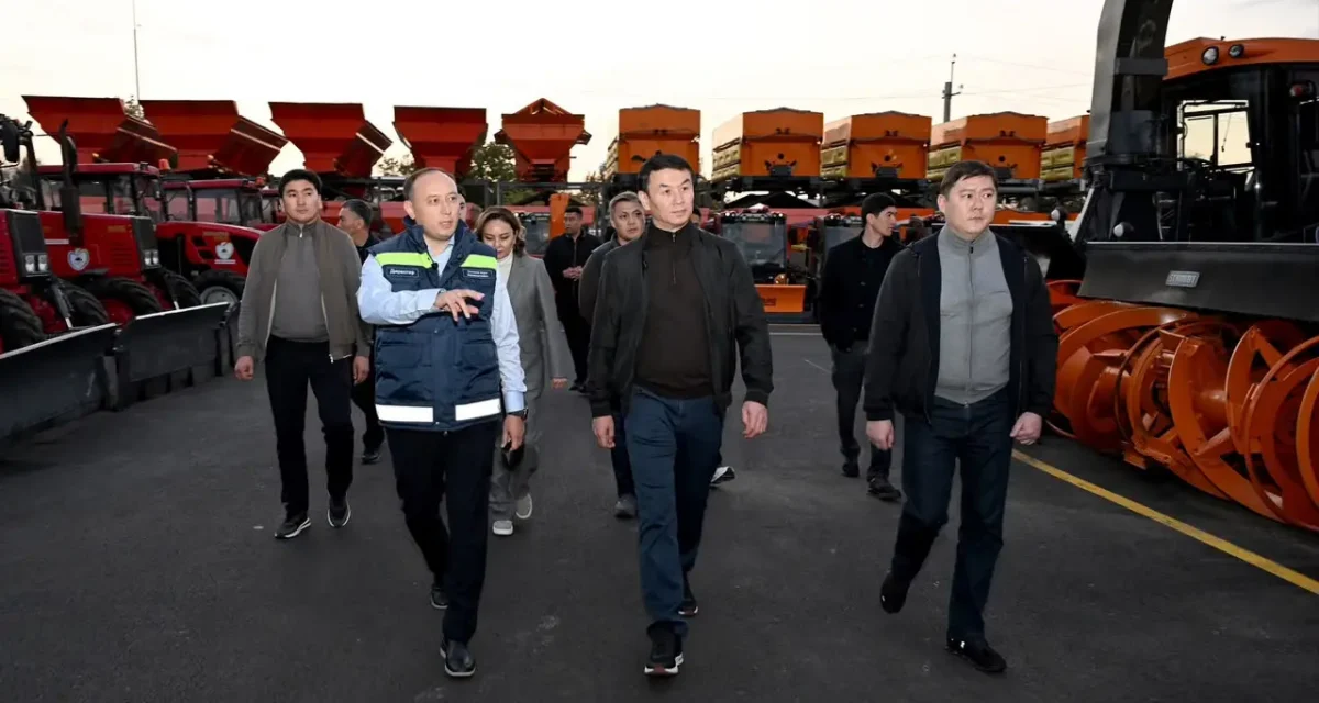 Құрметтеуіміз қажет: Алматы әкімі «Алматы Тазалық» кәсіпорнының жаңартылған базасын аралады